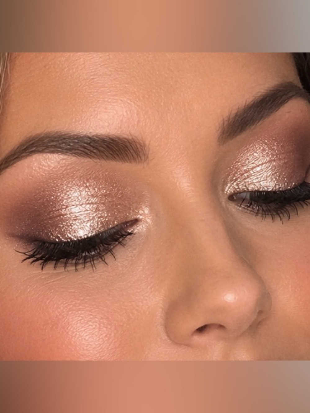 Revolution Flawless Foils and Cream Dual Eyeshadow - Picture 2 of 2